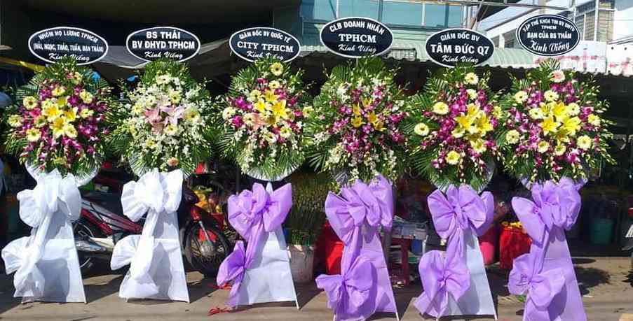 Flowershop.com.vn- địa chỉ Đặt vòng hoa tang lễ tại TPHCM uy tín